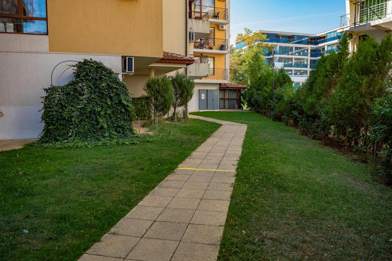 Menada Diamond Bay Apartments Солнечный берег Экстерьер фото