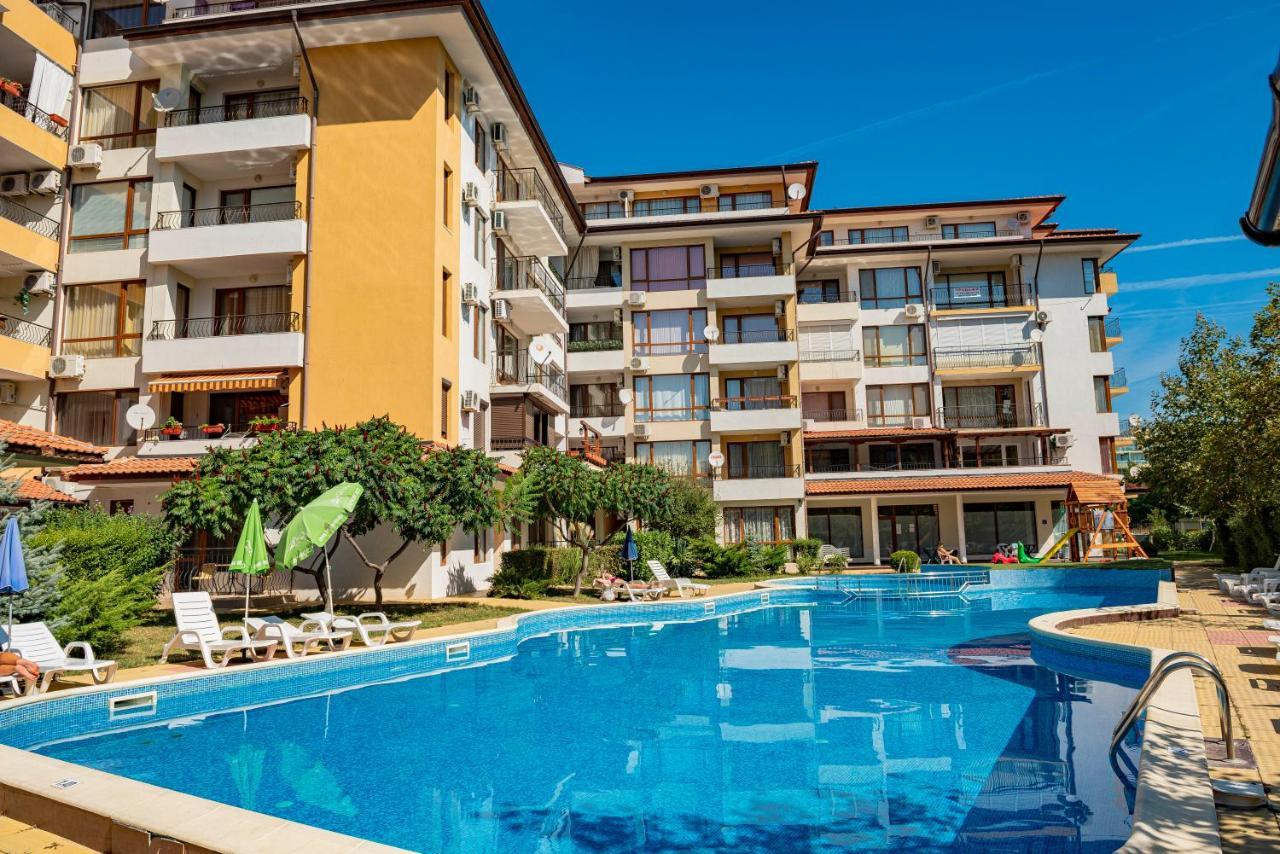 Menada Diamond Bay Apartments Солнечный берег Экстерьер фото